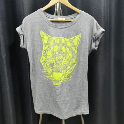 เสื้อยืดแขนสั้น สีเทา อก 36 นิ้ว, ยาว 25 นิ้ว รูปที่ 1