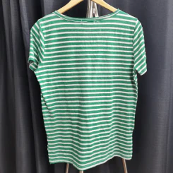 เสื้อยืดแขนสั้น สีเขียวสลับขาว อก 40 นิ้ว, ยาว 25 นิ้ว รูปที่ 2