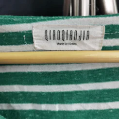 เสื้อยืดแขนสั้น สีเขียวสลับขาว อก 40 นิ้ว, ยาว 25 นิ้ว รูปที่ 3