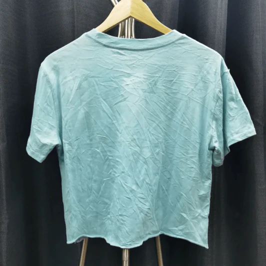 เสื้อครอป Mighty Fine สีฟ้าอมเขียว ลาย Girls Can อก 40 นิ้ว, ยาว 19 นิ้ว รูปที่ 2
