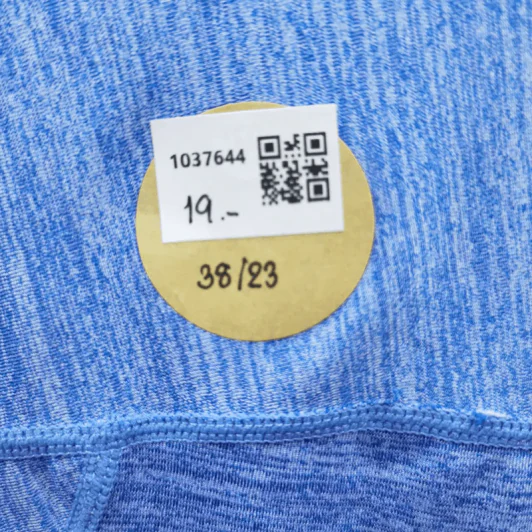 เสื้อกีฬา สีน้ำเงิน อก 38 นิ้ว, ยาว 23 นิ้ว รูปที่ 4