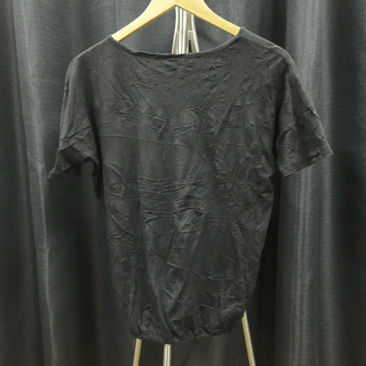 เสื้อยืด สีดำ ปลายจั๊ม อก 46 นิ้ว, ยาว 23 นิ้ว รูปที่ 3