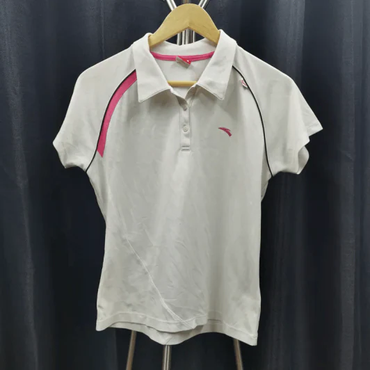 เสื้อโปโล สีขาว ตกแต่งลายชมพู อก 38 นิ้ว, ยาว 22 นิ้ว รูปที่ 1