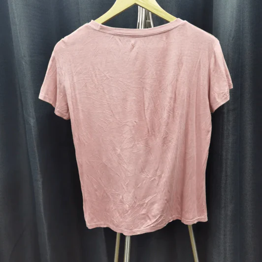 เสื้อยืดแขนสั้น สีชมพู อก 40 นิ้ว, ยาว 21 นิ้ว รูปที่ 2