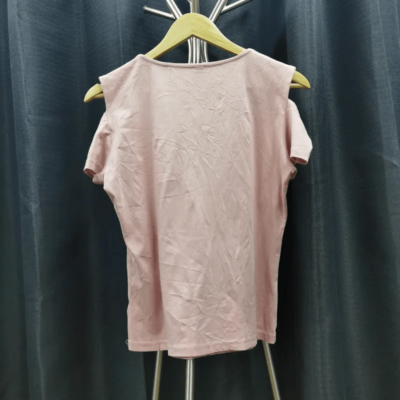 เสื้อยืดโชว์ไหล่ สีชมพู อก 40 นิ้ว, ยาว 21 นิ้ว รูปที่ 2