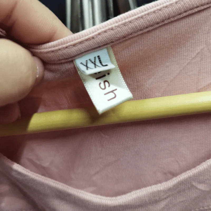 เสื้อยืดโชว์ไหล่ สีชมพู อก 40 นิ้ว, ยาว 21 นิ้ว รูปที่ 4