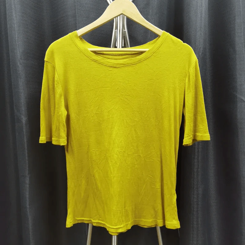 เสื้อยืดแขนสั้น สีเหลือง อก 40 นิ้ว, ยาว 23 นิ้ว รูปที่ 1