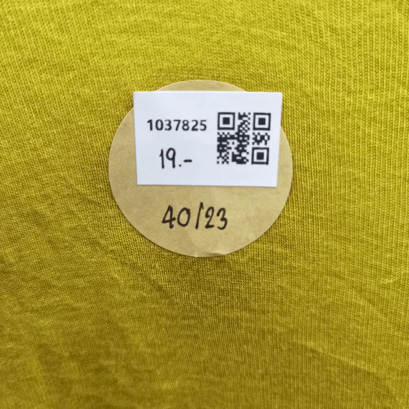 เสื้อยืดแขนสั้น สีเหลือง อก 40 นิ้ว, ยาว 23 นิ้ว รูปที่ 4