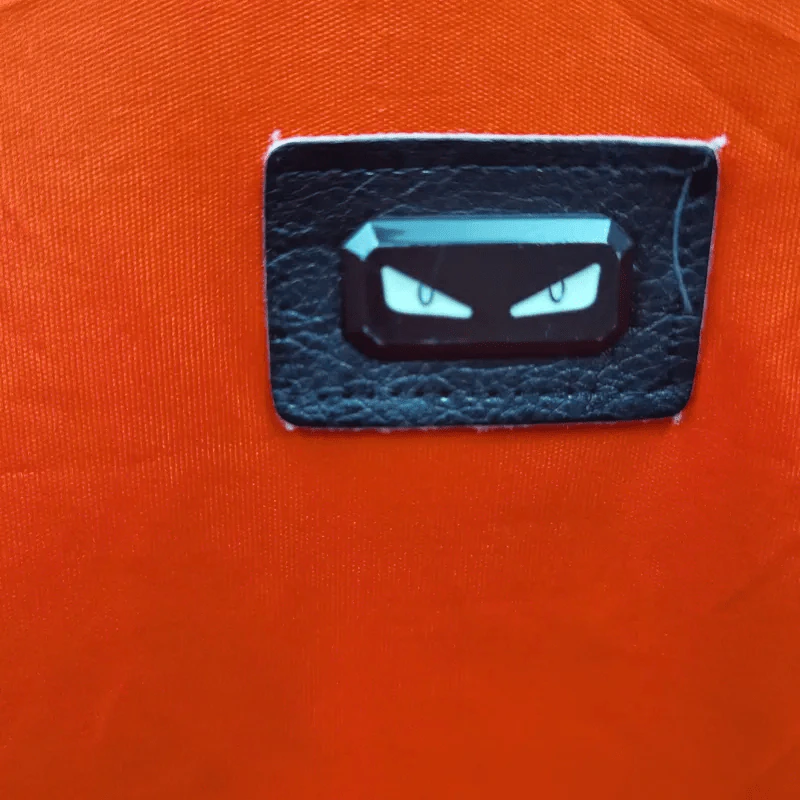 เสื้อกีฬา สีส้ม ตกแต่งแถบลายดำสลับขาว อก 36 นิ้ว, ยาว 21 นิ้ว รูปที่ 6
