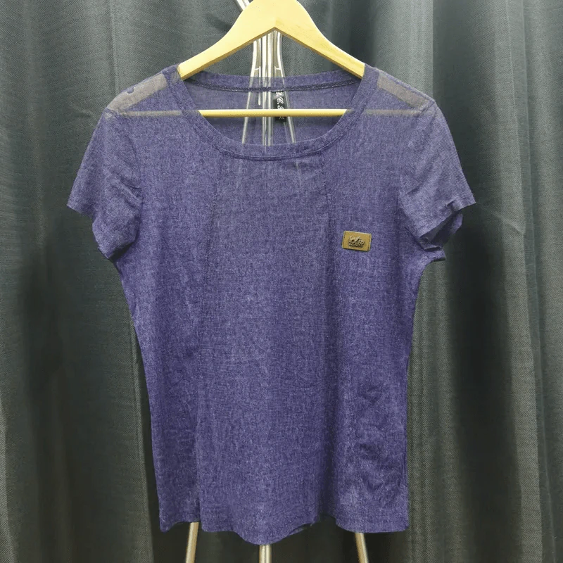 เสื้อยืดแขนสั้น ผ้าบาง สีน้ำเงิน อก 36 นิ้ว, ยาว 24 นิ้ว รูปที่ 1