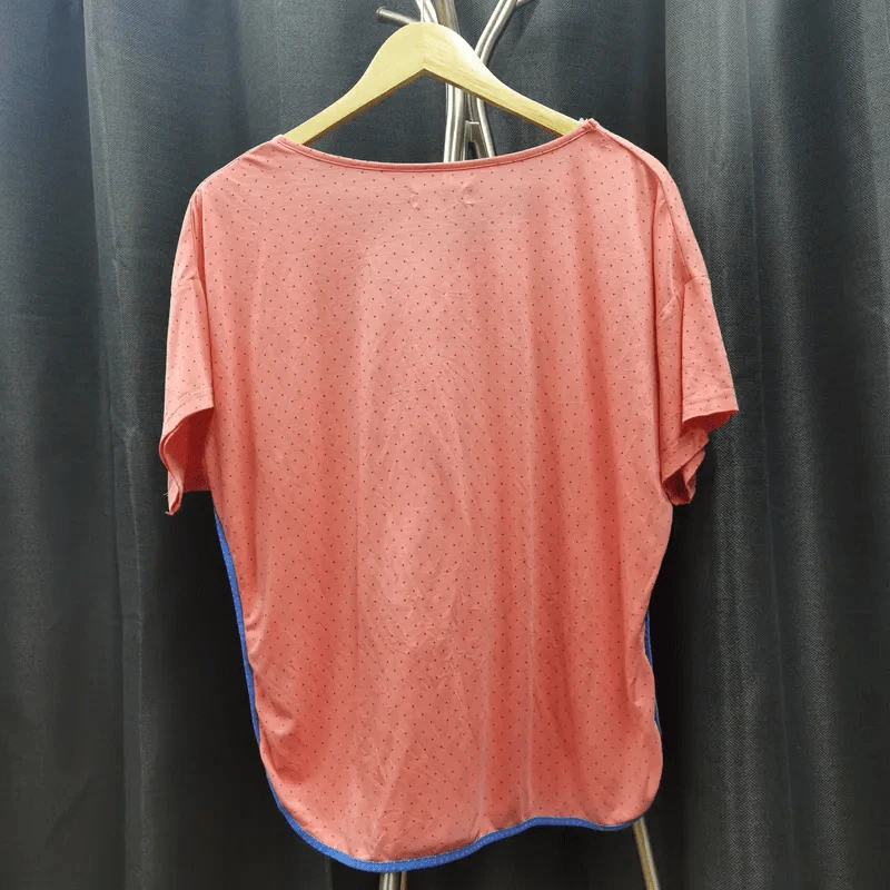 เสื้อยืดแขนสั้น สีส้ม ลายกระต่ายสีน้ำเงิน อก 46 นิ้ว, ยาว 24 นิ้ว รูปที่ 2