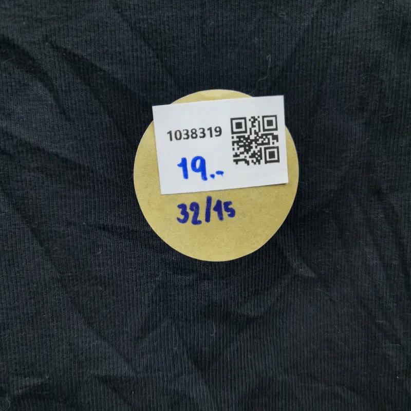 เสื้อครอป สีดำ BOOK อก 32 นิ้ว, ยาว 15 นิ้ว รูปที่ 4
