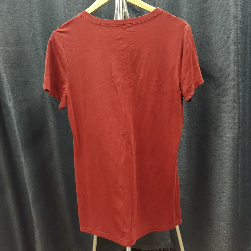 เสื้อยืดแขนสั้น สีแดง ตกแต่งมุก อก 40 นิ้ว, ยาว 27 นิ้ว รูปที่ 2