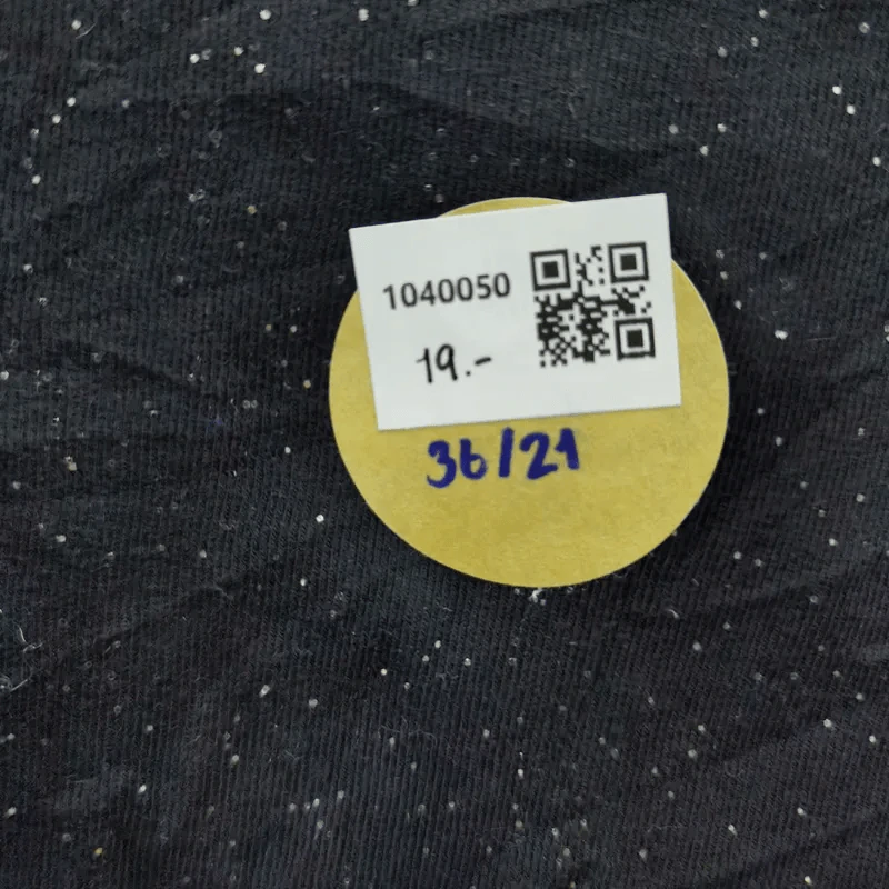 เสื้อยืดแขนสั้น สีดำ ตกแต่งจุดขาว อก 36 นิ้ว, ยาว 21 นิ้ว รูปที่ 4