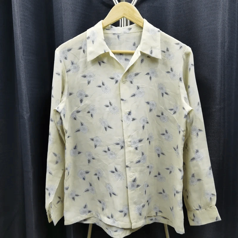 เสื้อเชิ้ตแขนยาว สีเหลืองอ่อน ลายดอกไม้ อก 40 นิ้ว, ยาว 24 นิ้ว รูปที่ 1