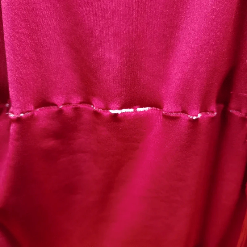 เสื้อแฟชั่น สายเดี่ยว สีแดง พริ้ว อก 28 นิ้ว, ยาว 31 นิ้ว รูปที่ 4