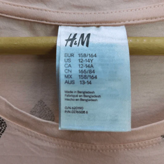 ชุดเดรสสั้น H&M สีชมพู ลายดอกไม้ อก 34-38 นิ้ว, ยาว 34 นิ้ว รูปที่ 3