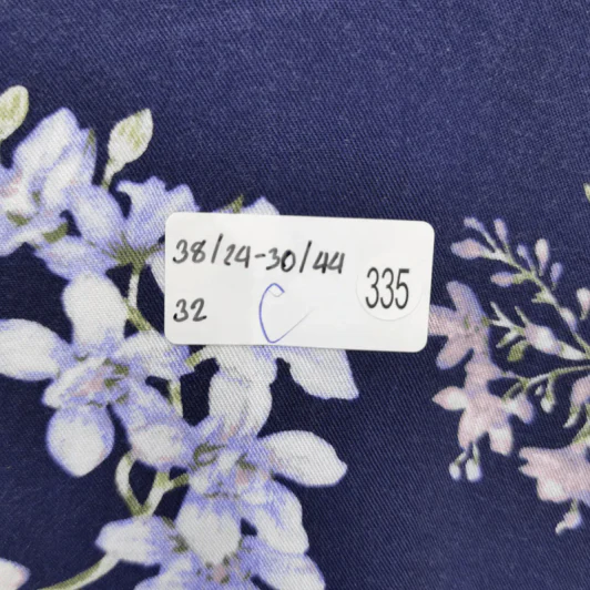 ชุดจุ๊มขาสั้น สีน้ำเงิน ลายดอกไม้ อก 38 นิ้ว, เอว 24-30 นิ้ว, สะโพก 44 นิ้ว, ยาว 32 นิ้ว รูปที่ 6