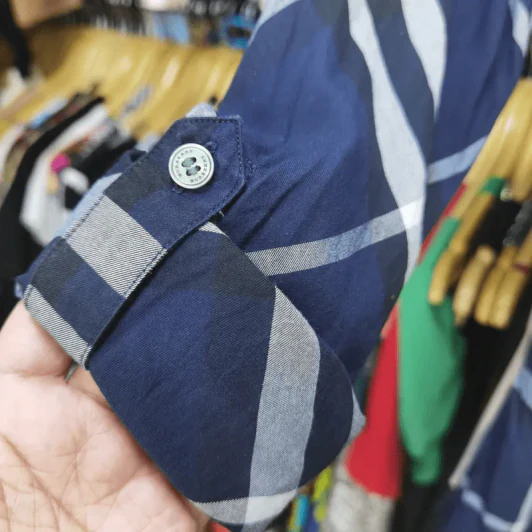 เสื้อเชิ้ตแขนยาว Burberry อก 38 นิ้ว, ยาว 25 นิ้ว รูปที่ 4