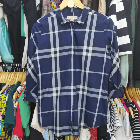 เสื้อเชิ้ตแขนยาว Burberry อก 38 นิ้ว, ยาว 25 นิ้ว รูปที่ 2