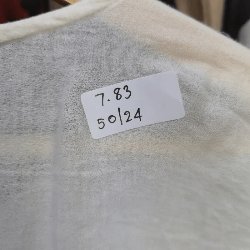 เสื้อ Old Navy อก 50 นิ้ว, ยาว 24 นิ้ว รูปที่ 4
