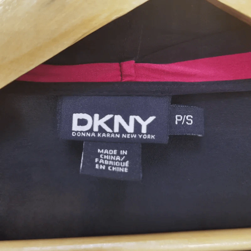 เสื้อคลุม DKNY อก 42 นิ้ว, ยาว 28 นิ้ว รูปที่ 3
