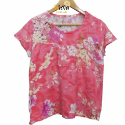 เสื้อแฟชั่นลายดอกไม้ อก 38-40 นิ้ว, ยาว 23 นิ้ว รูปที่ 1