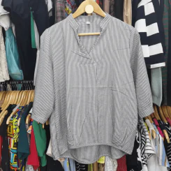 เสื้อลายตรงขาวดำ อก 40 นิ้ว, เอว 25 นิ้ว รูปที่ 2