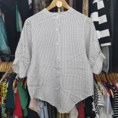 เสื้อเชิ้ตลายตรงยาว ขาวดำ พลัสไซส์ อก 40 นิ้ว, ยาว 24 นิ้ว รูปที่ 1