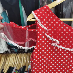 เสื้อแฟชั่นแขนกุด ลายจุดขาวพื้นแดง อก 34-36 นิ้ว, ยาว 21 นิ้ว รูปที่ 3