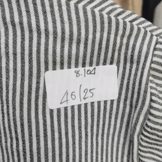 เสื้อลายตรงขาวดำ อก 40 นิ้ว, เอว 25 นิ้ว รูปที่ 6