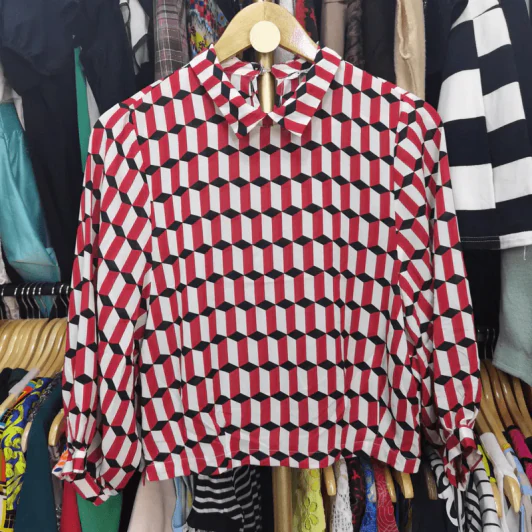 เสื้อแขนยาว อก 38 นิ้ว, ยาว 20 นิ้ว รูปที่ 1