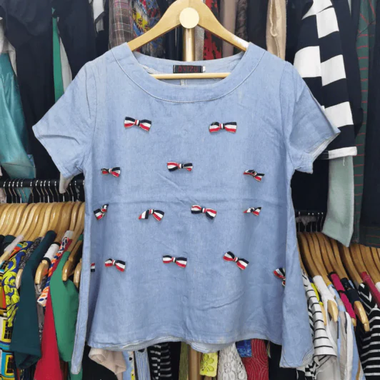 เสื้อแฟชั่น ตกแต่งโบว์ อก 40 นิ้ว, เอว 23 นิ้ว รูปที่ 2