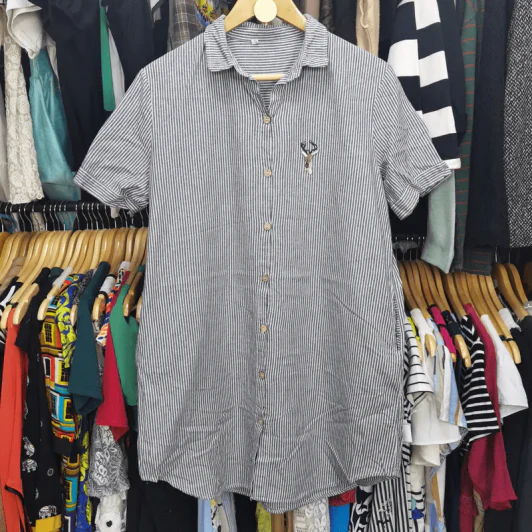 เสื้อเชิ้ต ปักรูปกวาง อก 40 นิ้ว, เอว 42 นิ้ว, ยาว 32 นิ้ว รูปที่ 1