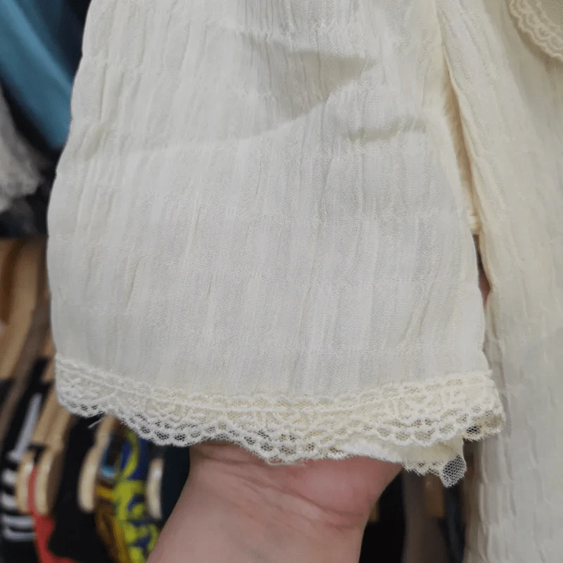 เสื้อสีขาวลูกไม้ ใส่ออกงาน ทำบุญ อก 36-38 นิ้ว, ยาว 22 นิ้ว รูปที่ 4