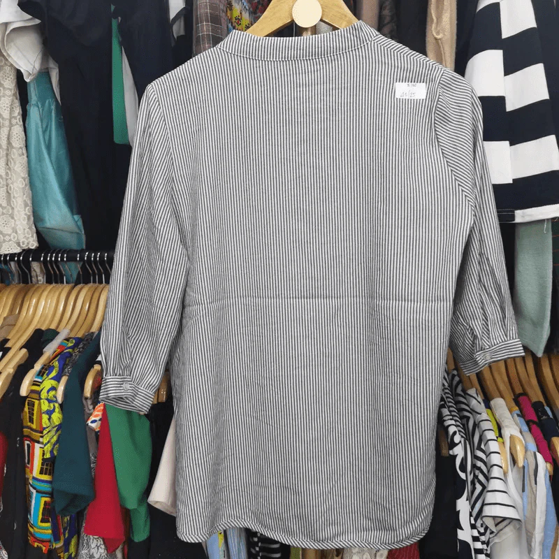 เสื้อลายตรงขาวดำ อก 40 นิ้ว, เอว 25 นิ้ว รูปที่ 4