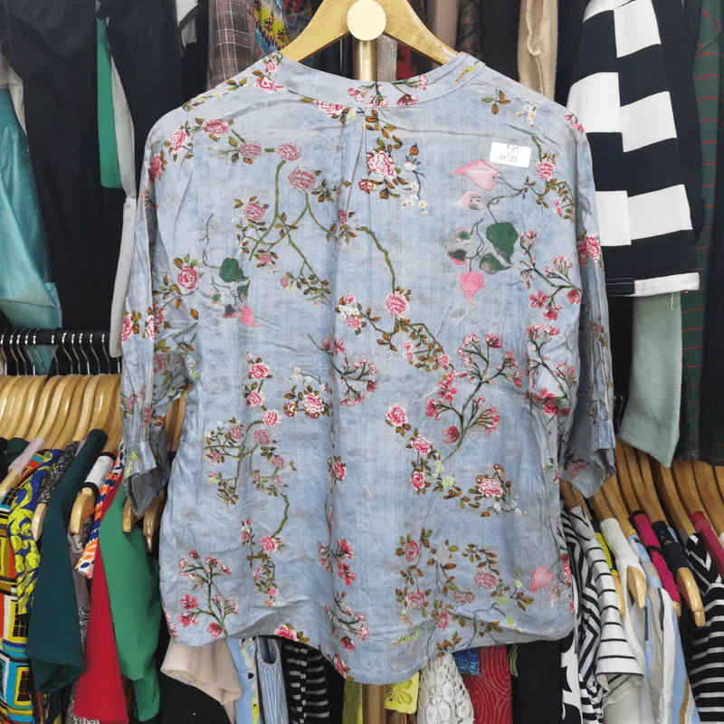 เสื้อลายดอกไม้ อก 40 นิ้ว, ยาว 23 นิ้ว รูปที่ 4