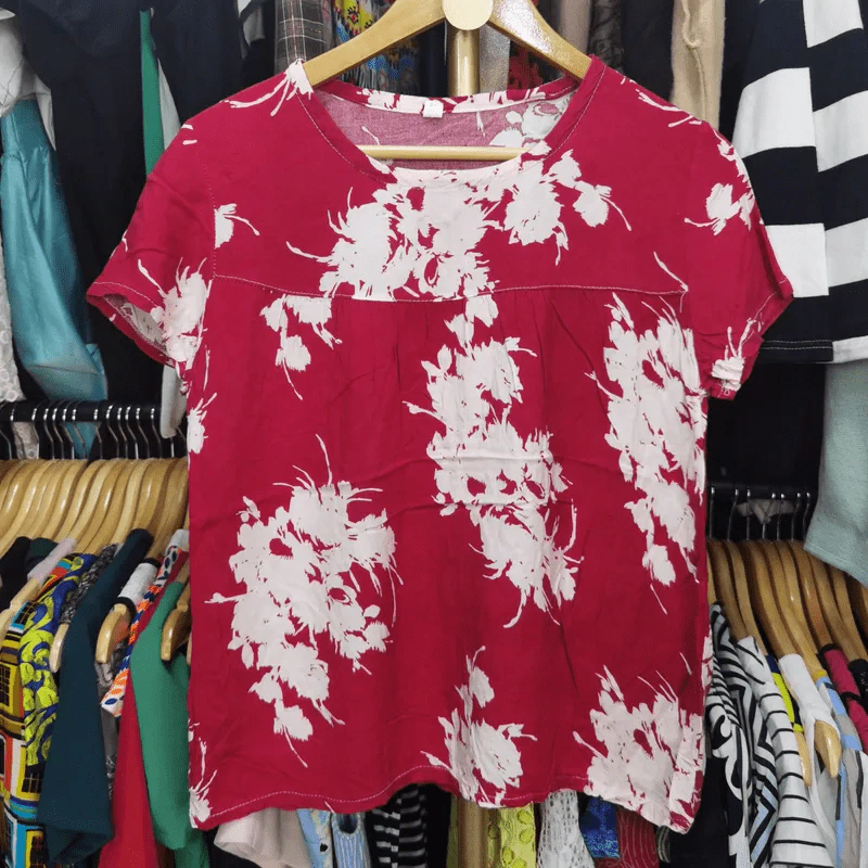 เสื้อแฟชั่น สีแดง พลัสไซส์ อก 40-42 นิ้ว, ยาว 23 นิ้ว รูปที่ 1