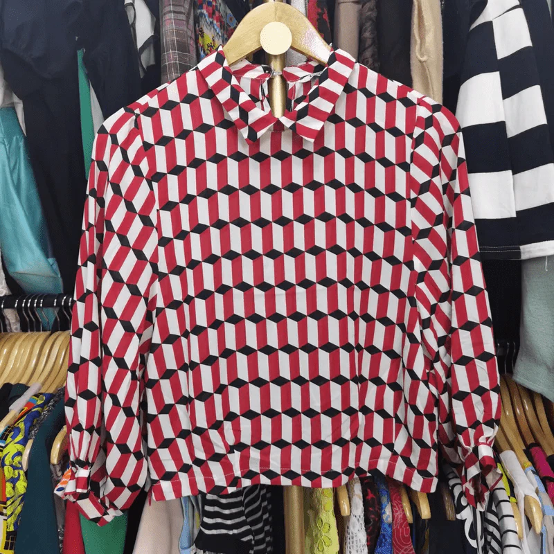 เสื้อแขนยาว อก 38 นิ้ว, ยาว 20 นิ้ว รูปที่ 1