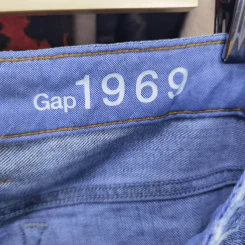 กางเกงยีนส์แต่งขาด Gap เอว 31 นิ้ว, เป้า 8.5 นิ้ว, สะโพก 38 นิ้ว, ยาว 38 นิ้ว รูปที่ 4
