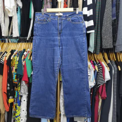 กางเกงยีนส์ Levi's เอว 32 นิ้ว, เป้า 11 นิ้ว, สะโพก 44 นิ้ว, ยาว 40 นิ้ว รูปที่ 1
