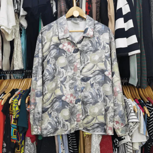 เสื้อเชิ้ตแขนยาว ลายดอก อก 46 นิ้ว, ยาว 27 นิ้ว รูปที่ 1