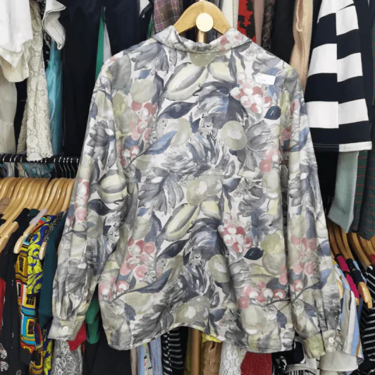 เสื้อเชิ้ตแขนยาว ลายดอก อก 46 นิ้ว, ยาว 27 นิ้ว รูปที่ 2