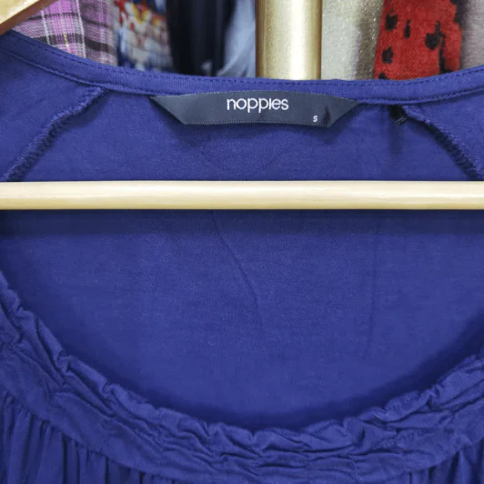 เสื้อแฟชั่น อก 38-44 นิ้ว, ยาว 27 นิ้ว รูปที่ 2