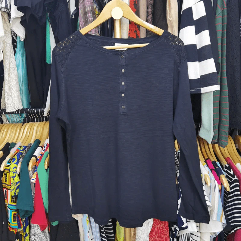 เสื้อแขนยาว พลัสไซส์ อก 46-60 นิ้ว, ยาว 25 นิ้ว รูปที่ 1