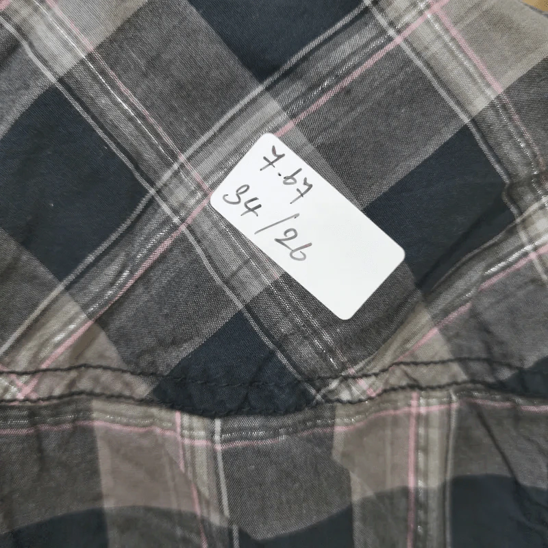 เสื้อเชิ้ตแขนสั้น ลายสก็อตสีดำ อก 34 นิ้ว, ยาว 26 นิ้ว รูปที่ 4