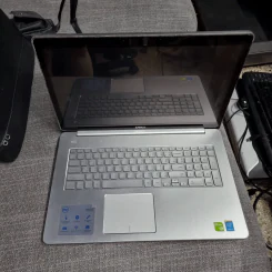 มือสอง Notebook DELL Inspiron 7737 + สายชาร์จ (ซิลิโคนหน้าจอลอกตามภาพ) รูปที่ 1