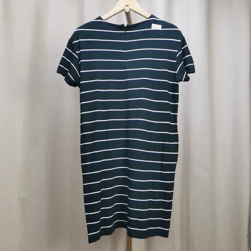 ชุดเดรสสั้นUniqlo ลายแนวนอน อก 40-44 นิ้ว, ยาว 35 นิ้ว รูปที่ 2