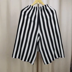 ชุดเสื้อ & กางเกง สีขาว กางเกงลายตรงขาวดำ รูปที่ 4