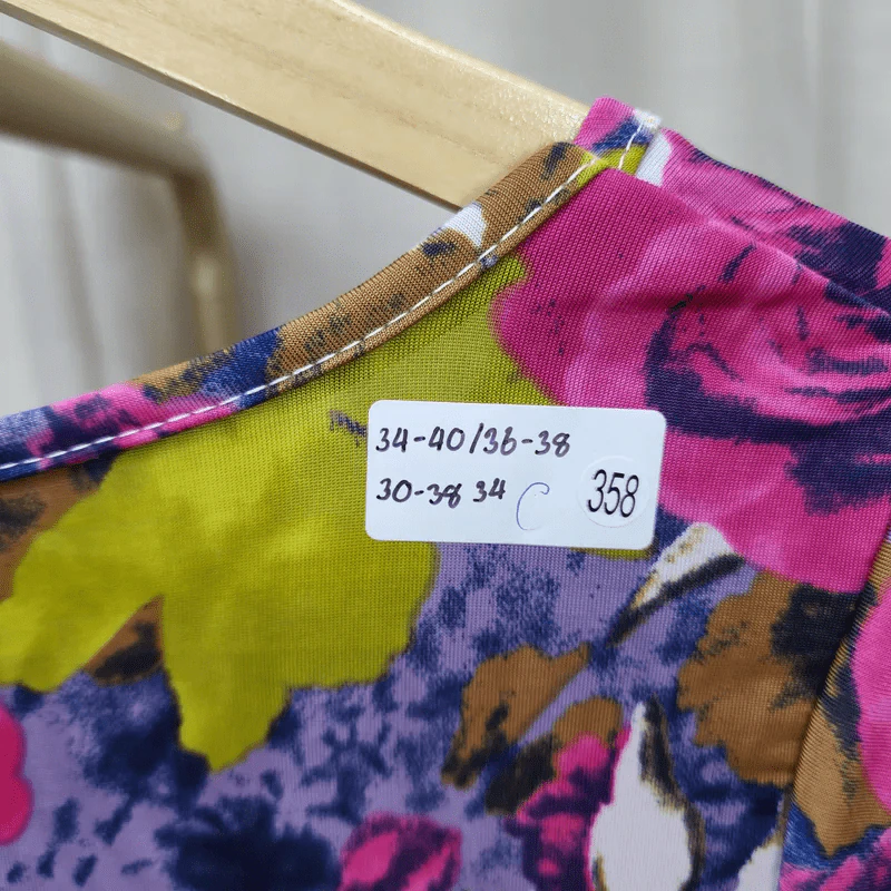 ชุดเดรสสั้น ลายดอกไม้ อก 34-40 นิ้ว, เอว 36-38 นิ้ว, สะโพก 30-38 นิ้ว, ยาว 34 นิ้ว รูปที่ 4